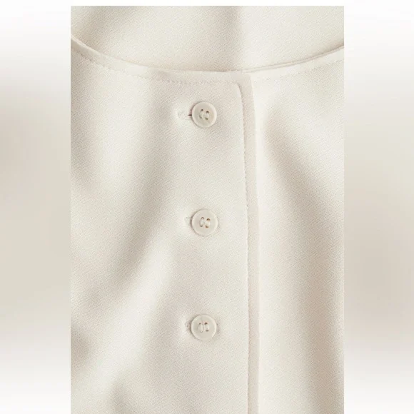 H&M Cream Button-Front Long Sleeve cardigan with defined waist - Picture 2 of 4